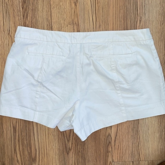 Gap white khaki shorts. Size 14 - Picture 5 of 5